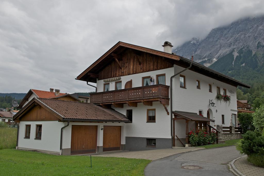 Holzschnitzers Appartements Эрвальд Экстерьер фото