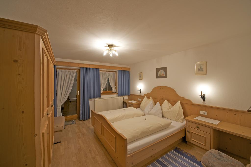 Holzschnitzers Appartements Эрвальд Экстерьер фото